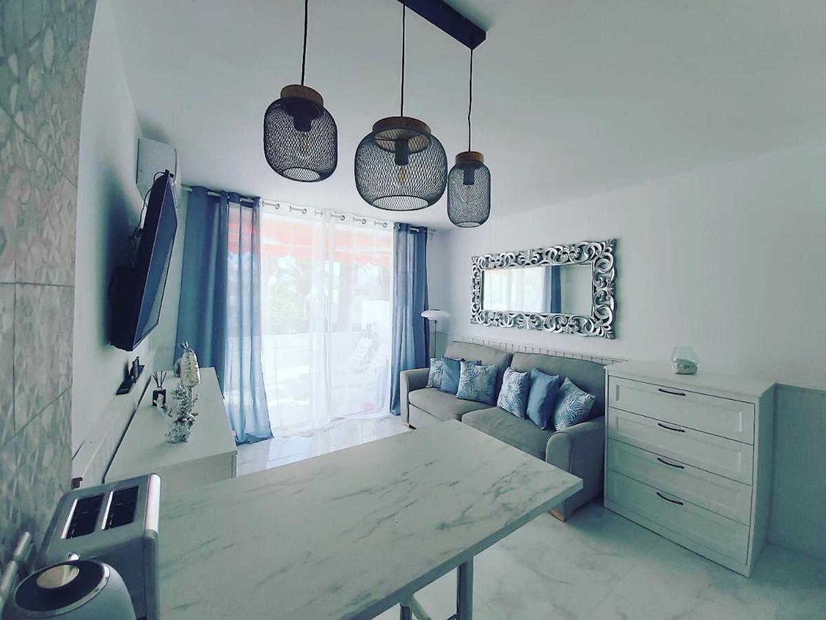 Canarian Blue Suite Tropical Garden View & Pool طوستا ديل سيلونثيو المظهر الخارجي الصورة